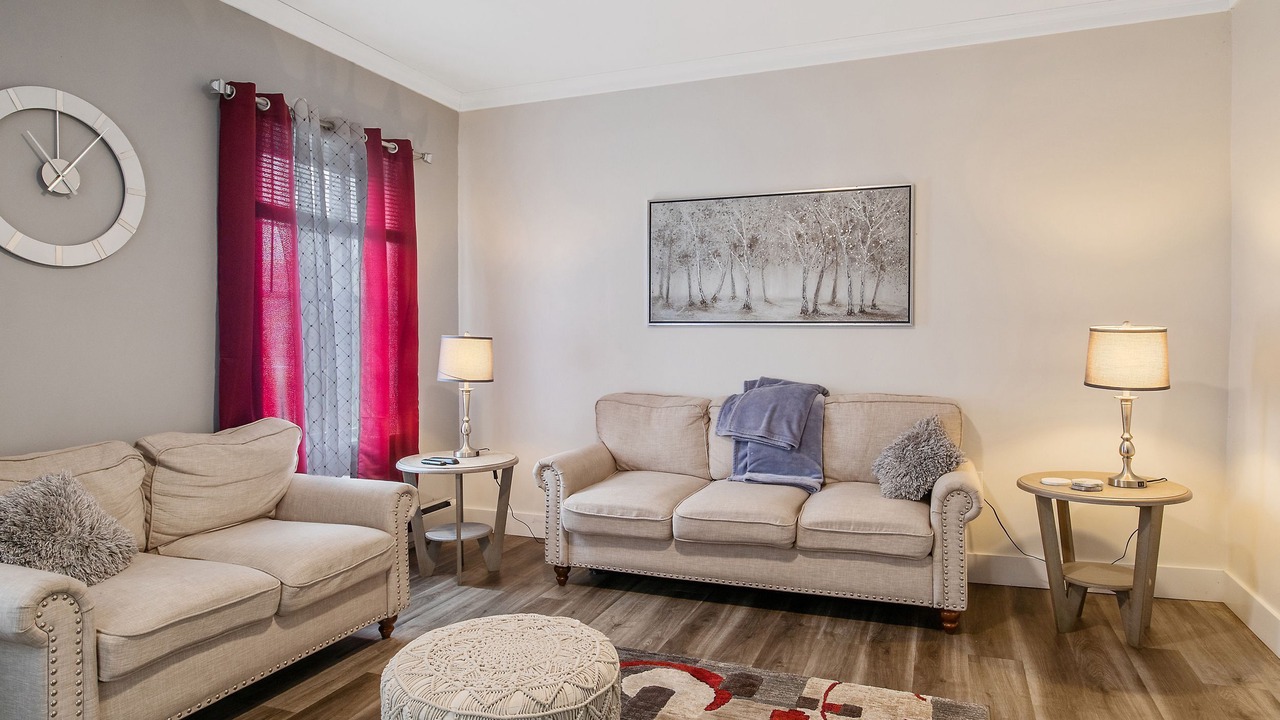 Photo of Livingroom in Auburn