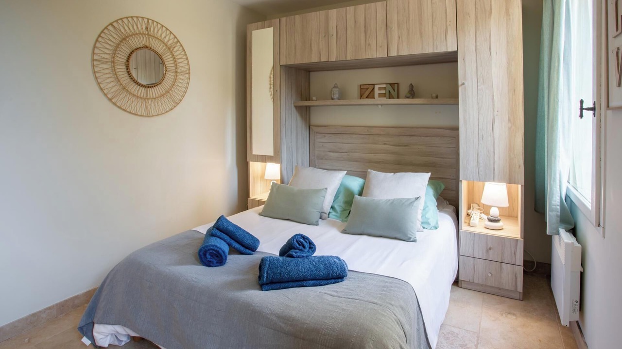 Photo of Bedroom in Lezignan-la-Cebe