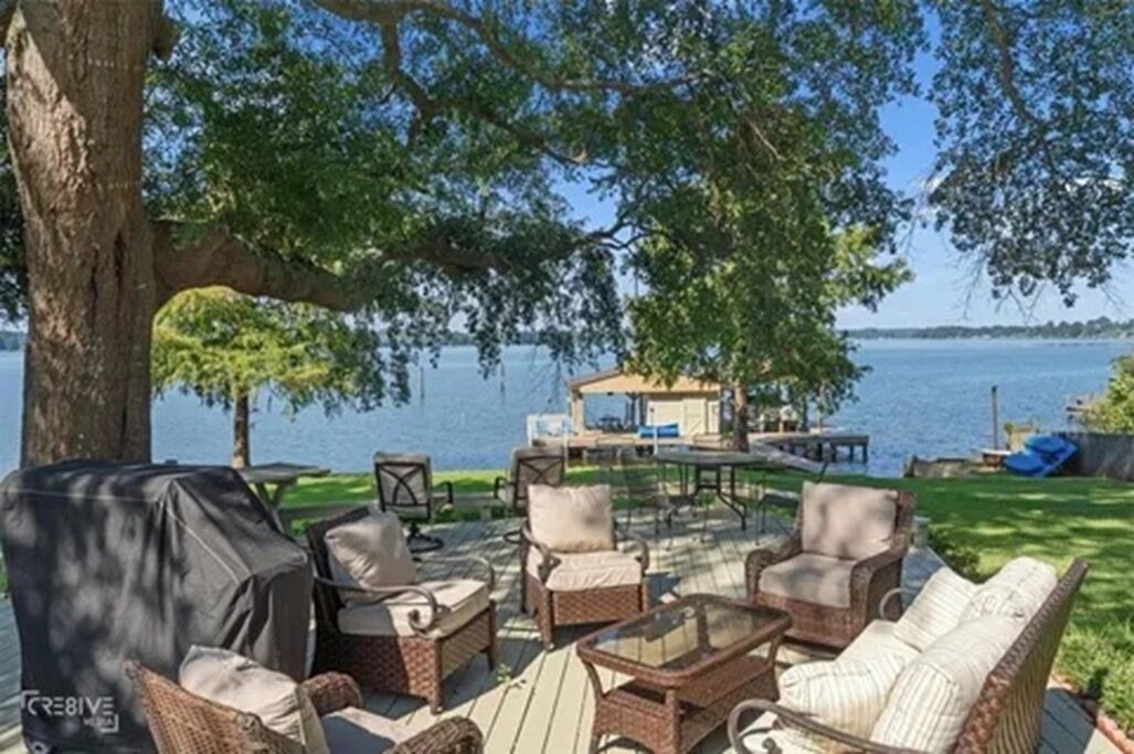 Photo of Patio Balcony in Homer