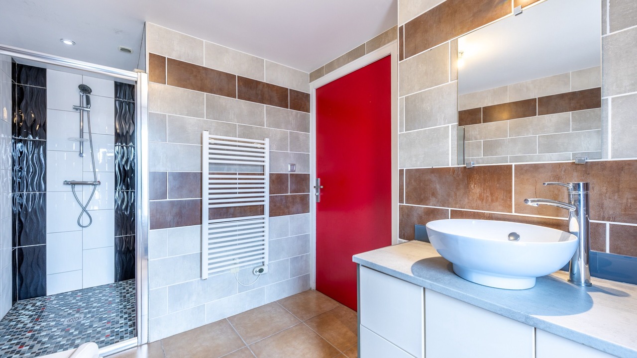 Photo of Bathroom in Brem Sur Mer