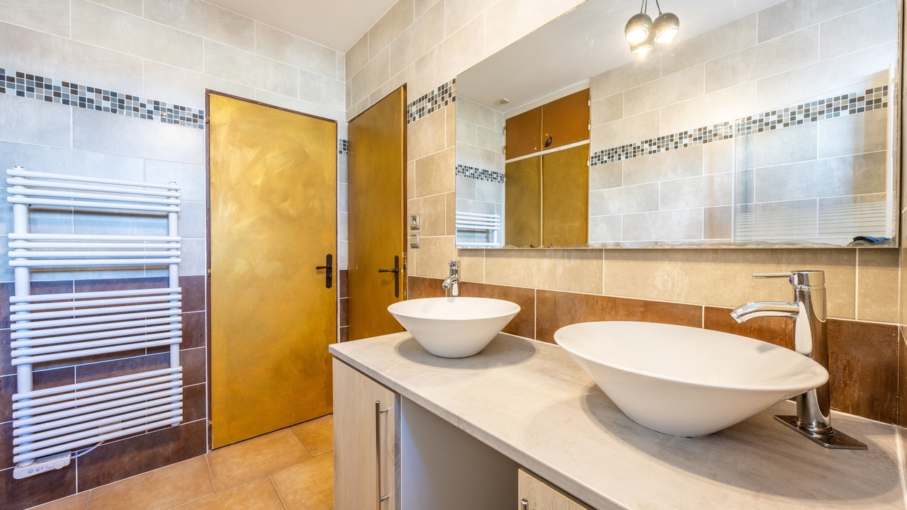Photo of Bathroom in Brem Sur Mer