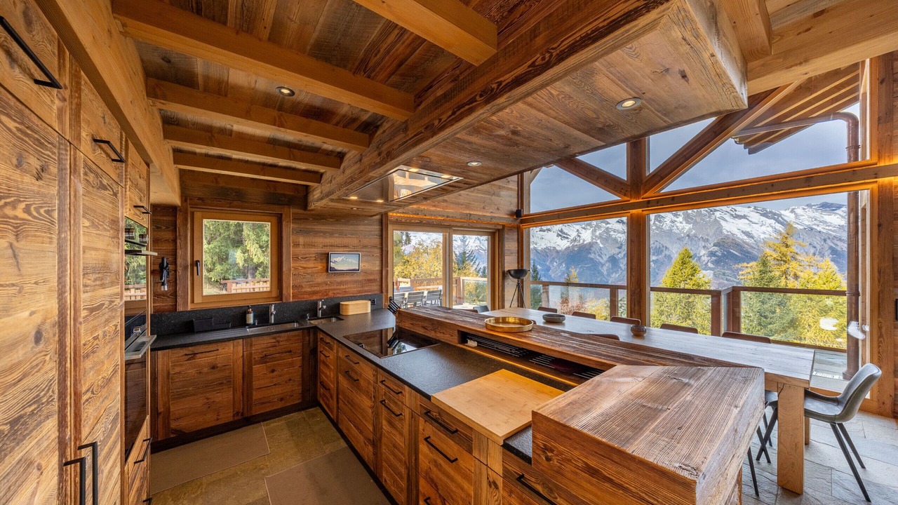 Photo of Kitchen in Saint-Pierre-de-Clages