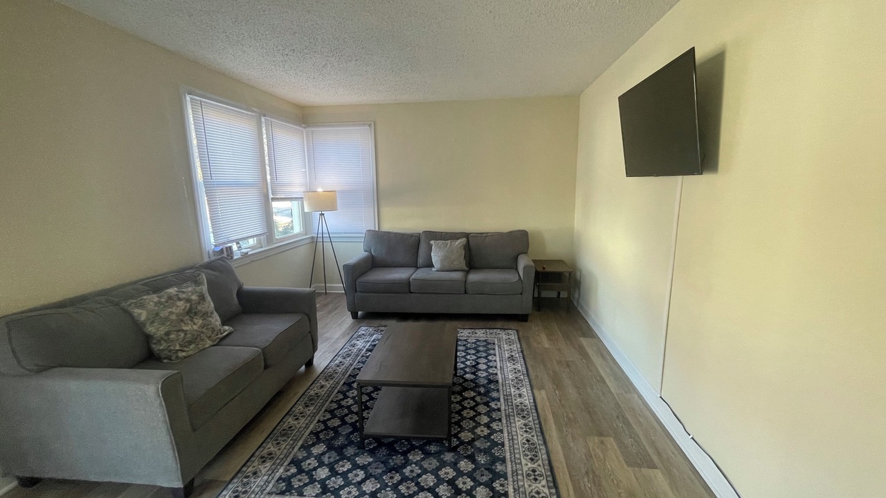 Photo of Livingroom in Airport Township