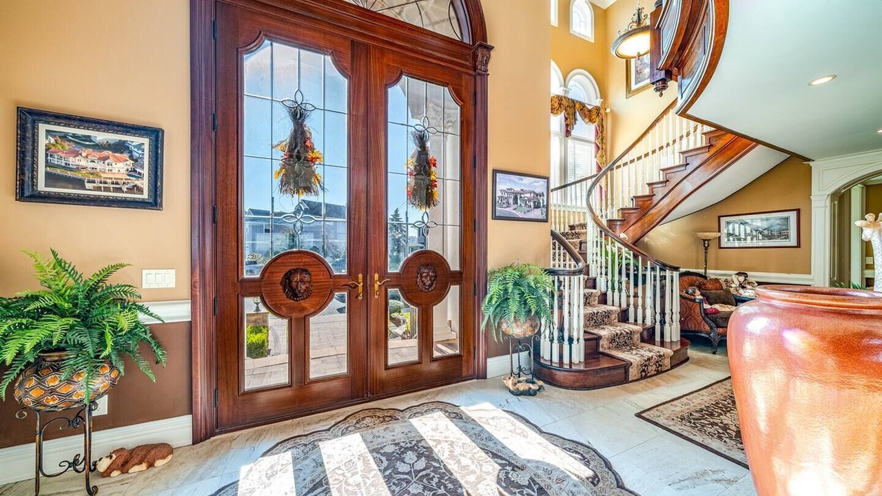 Photo of Others in Riviera