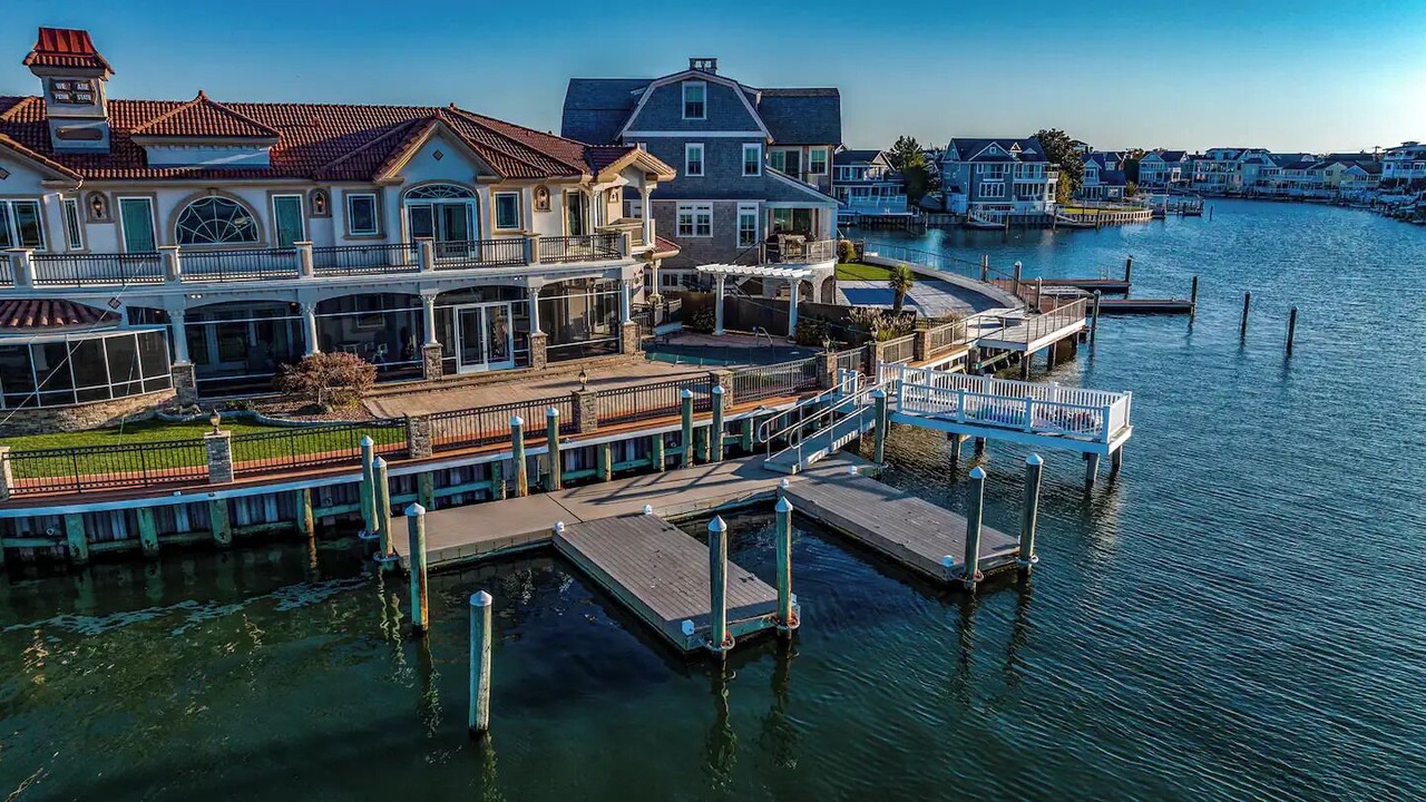 Photo of Others in Riviera