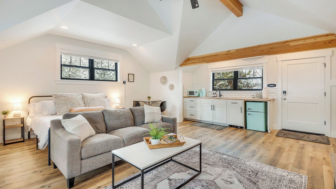 Photo of Bedroom in Deer Park