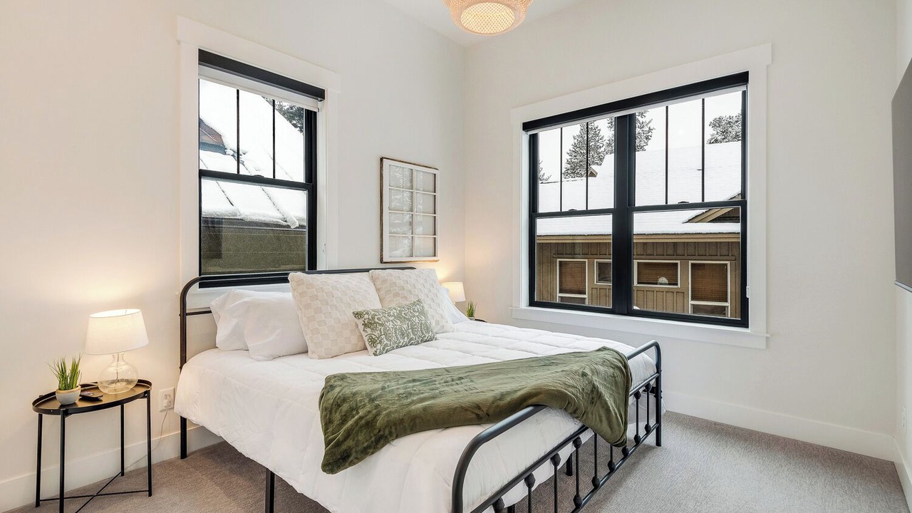 Photo of Bedroom in Deer Park