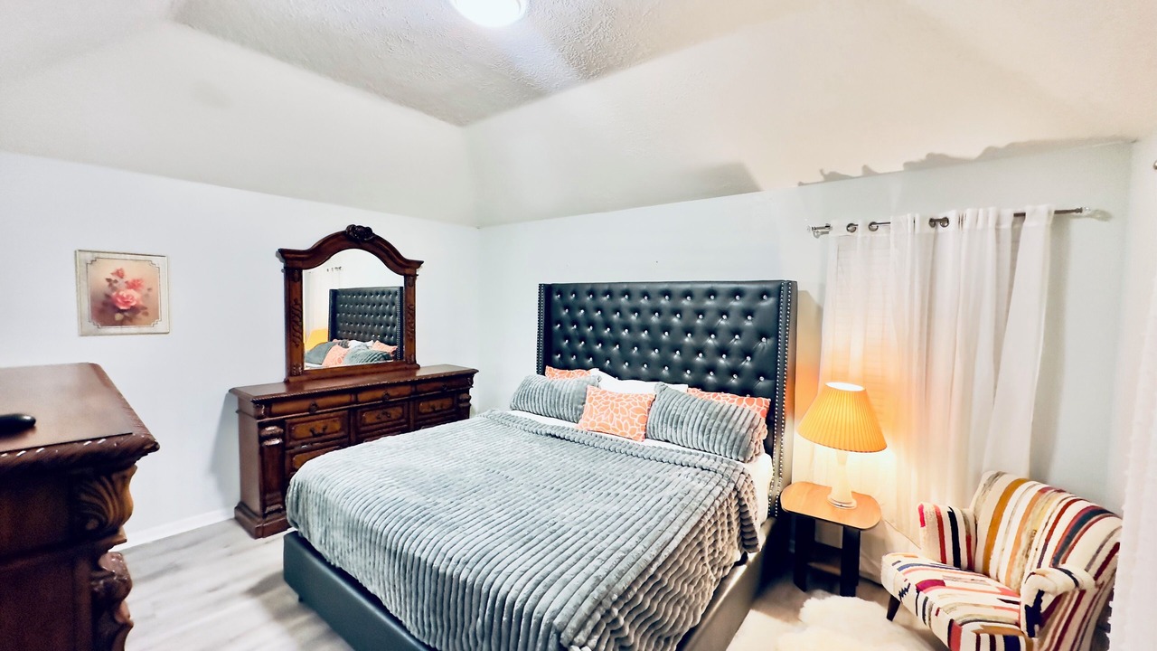 Photo of Bedroom in Clodine