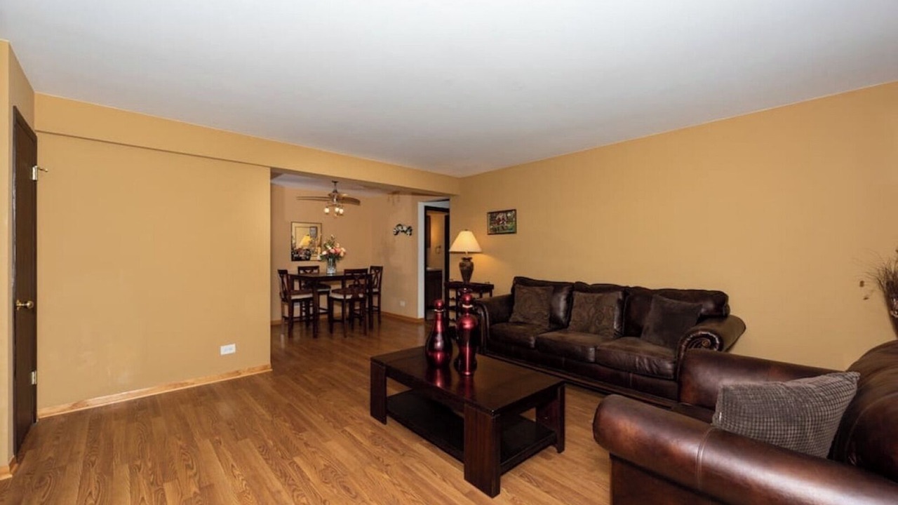 Photo of Livingroom in O'Hare