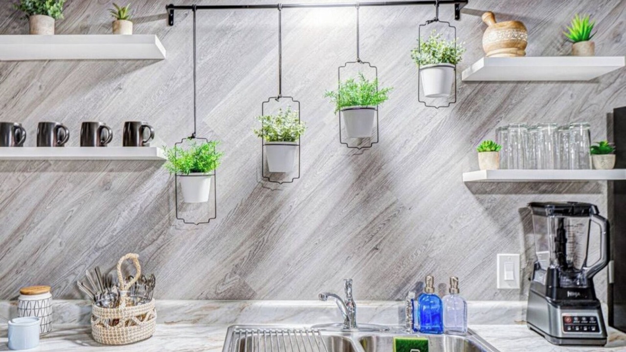 Photo of Others in Elmwood Park