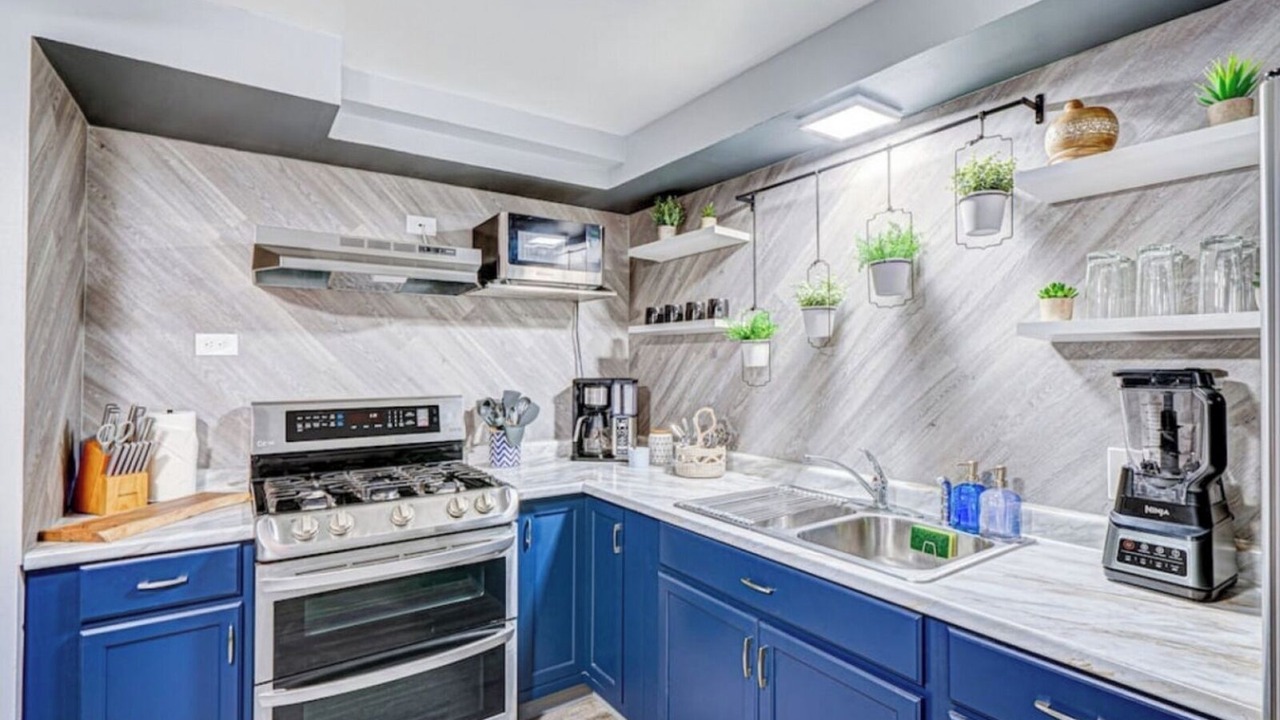 Photo of Others in Elmwood Park