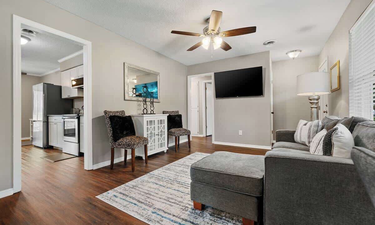 Photo of Livingroom in Barling