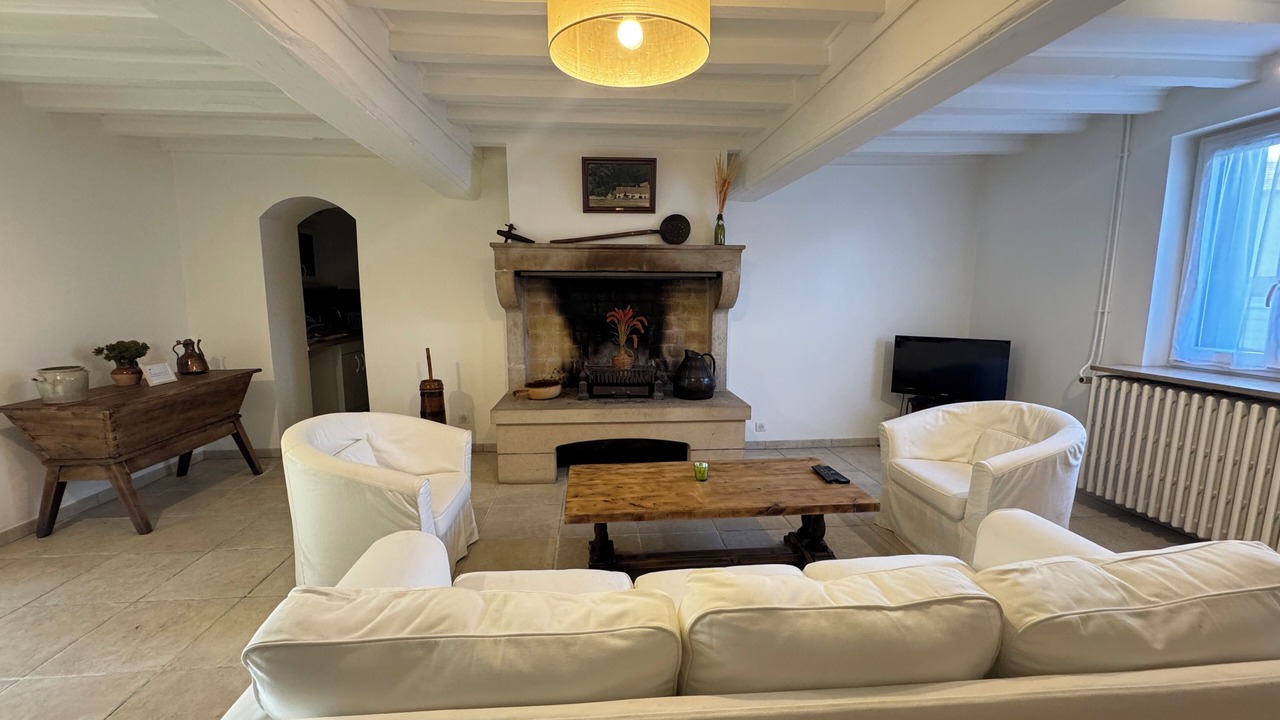 Photo of Livingroom in La Chapelle-de-Guinchay