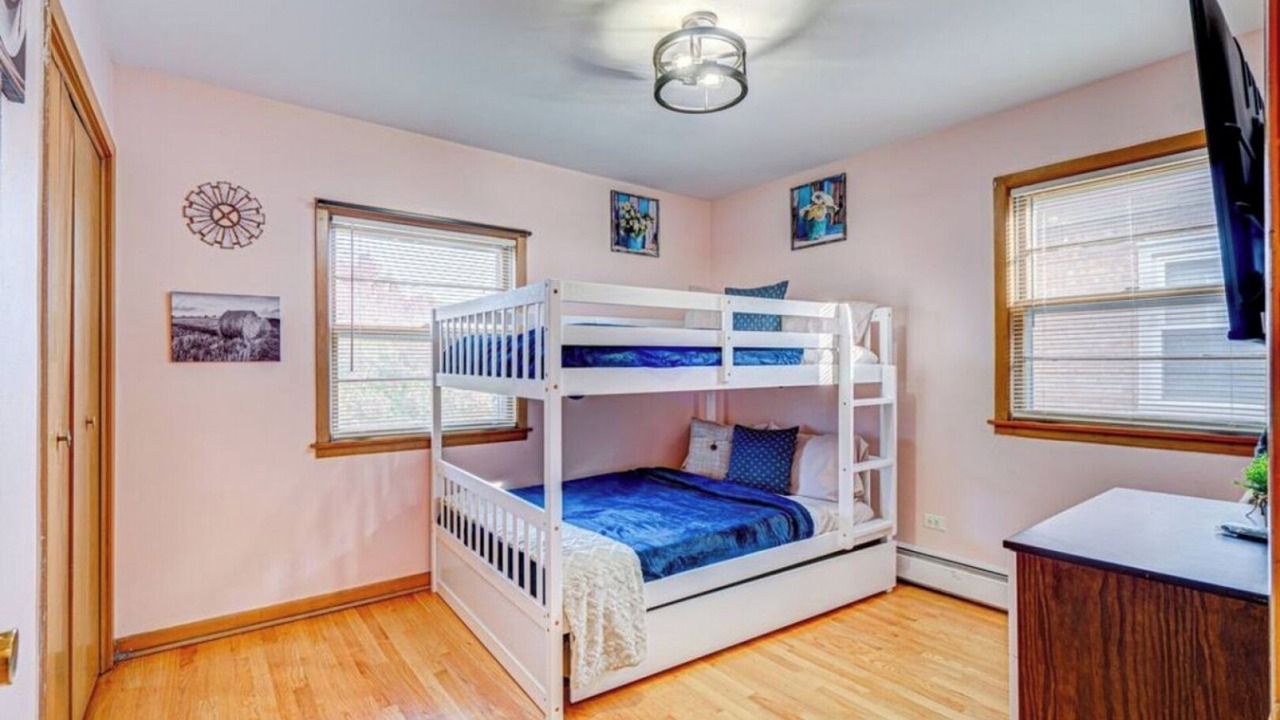 Photo of Others in Elmwood Park