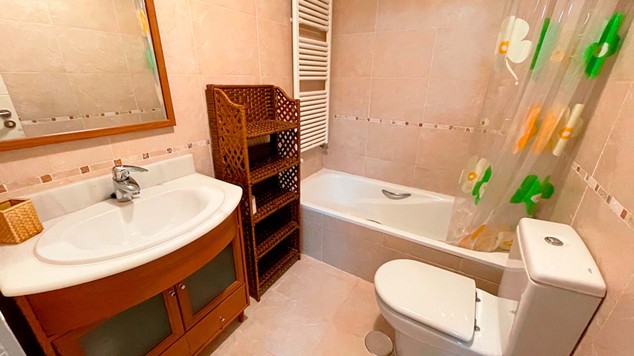 Photo of Bathroom in Latas