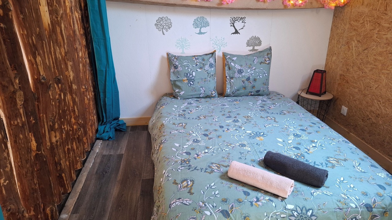 Photo of Bedroom in Saint-Jean-de-la-Motte