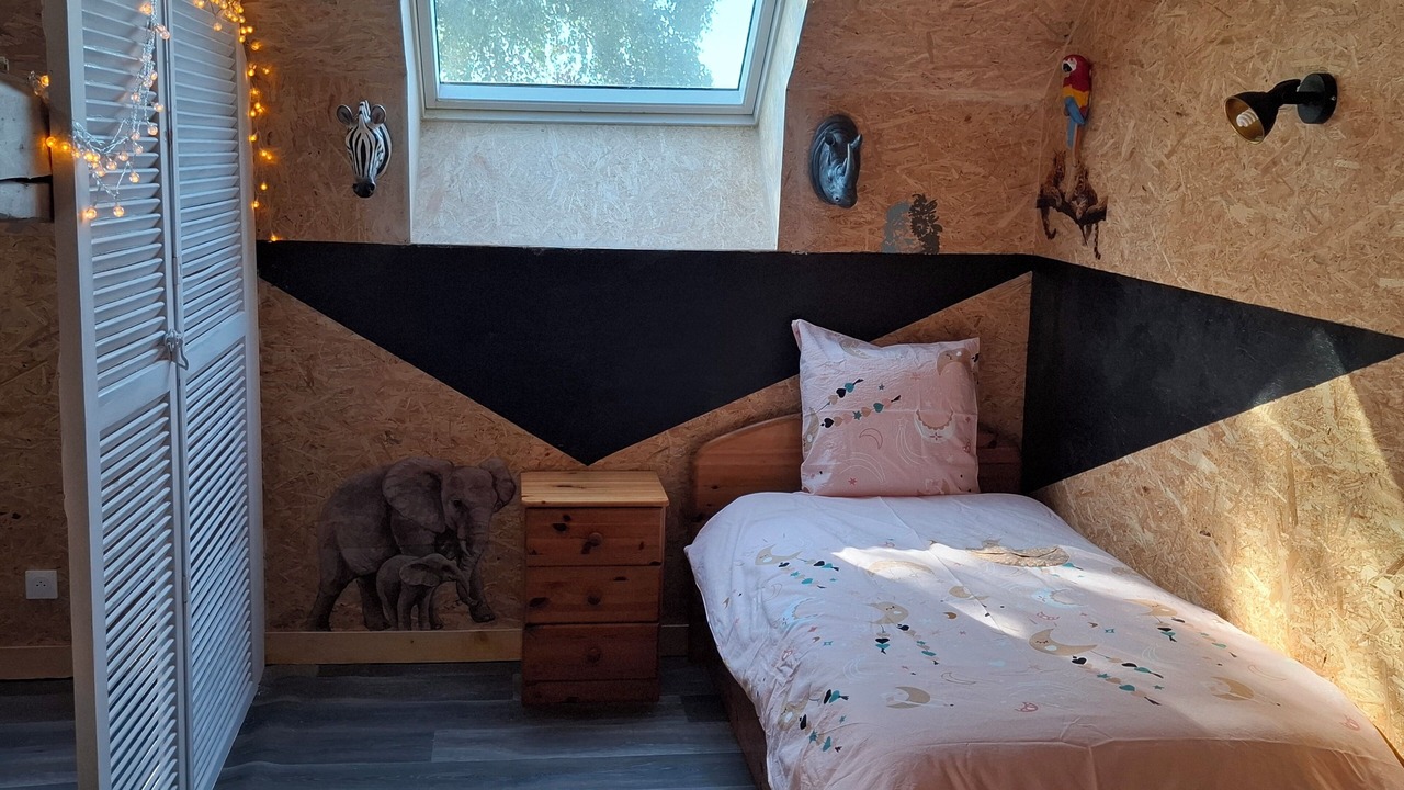 Photo of Bedroom in Saint-Jean-de-la-Motte