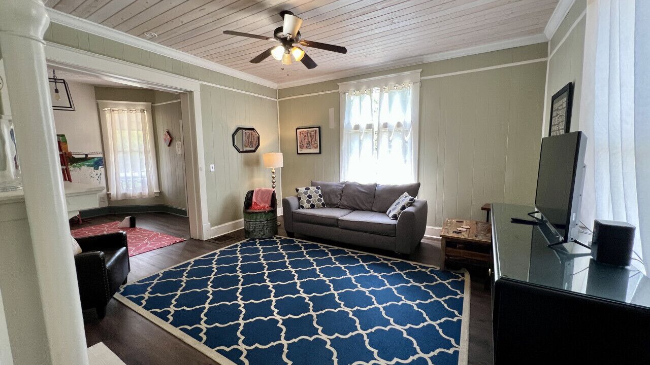 Photo of Bedroom in Historic Waverly