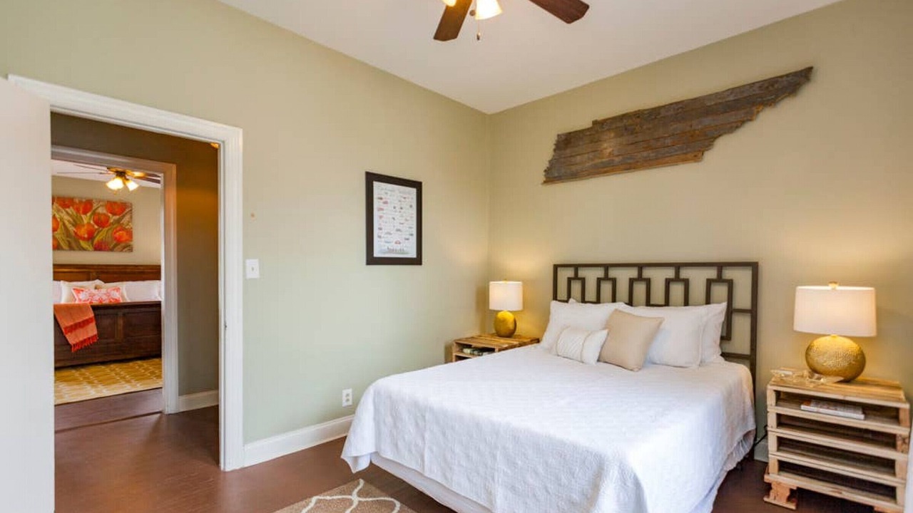 Photo of Bedroom in Historic Waverly