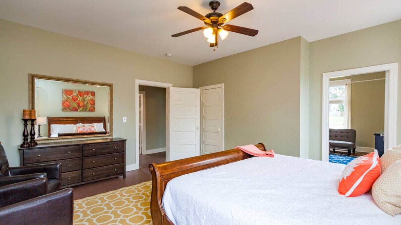 Photo of Bedroom in Historic Waverly
