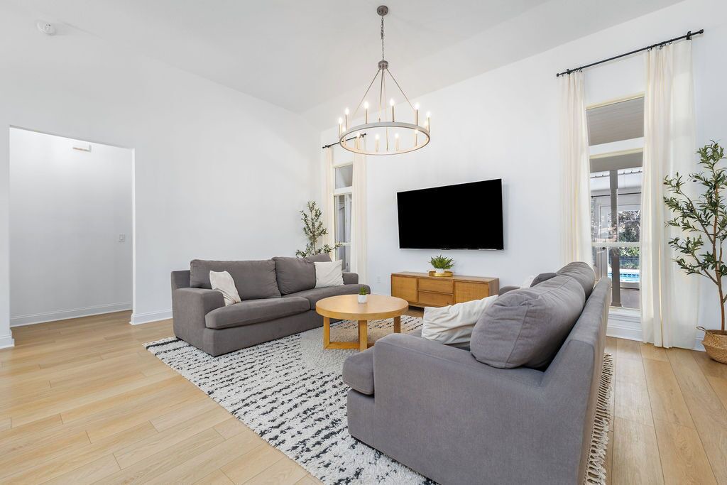 Photo of Livingroom in Arlington