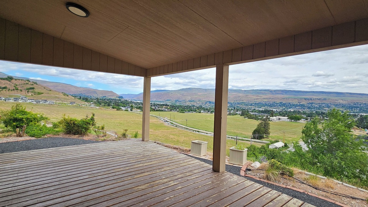 Photo of Patio Balcony in West Wenatchee