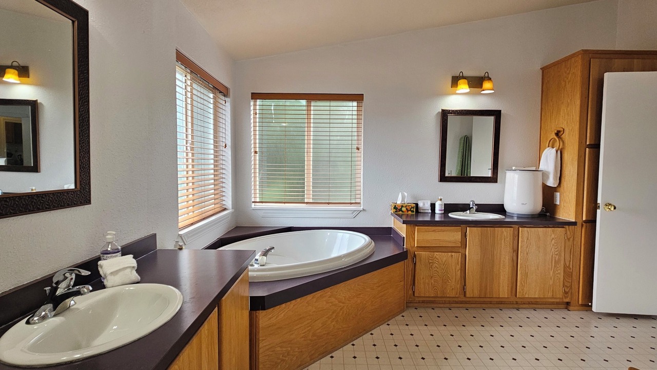Photo of Bathroom in West Wenatchee