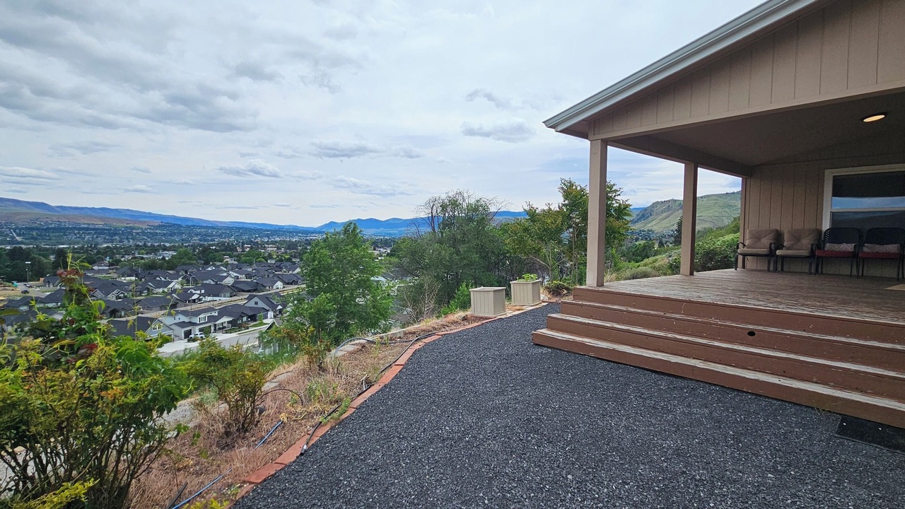 Photo of Patio Balcony in West Wenatchee
