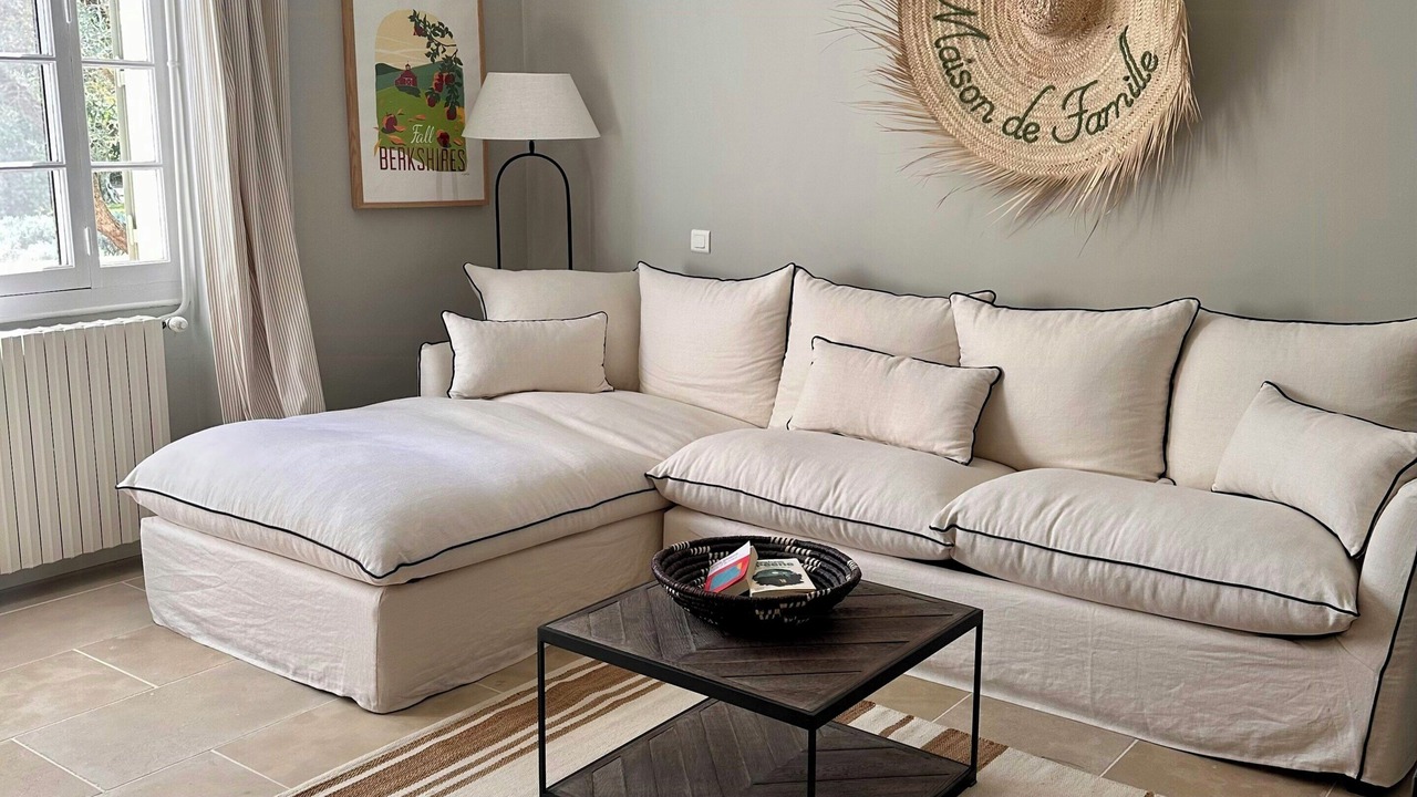 Photo of Livingroom in Saint-Etienne-du-Gres