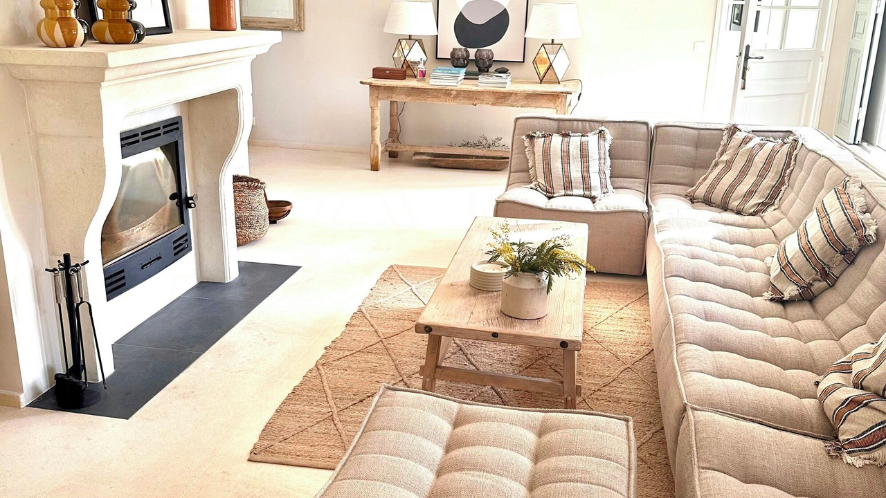 Photo of Livingroom in Saint-Etienne-du-Gres