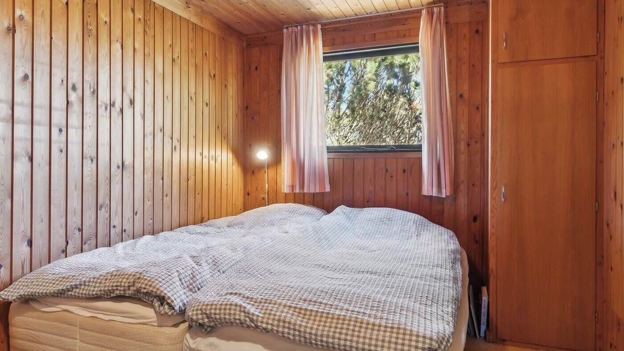 Photo of Bedroom in Hou