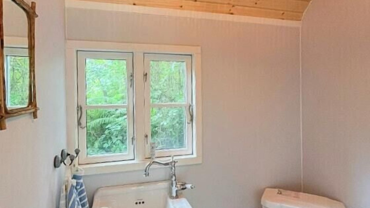 Photo of Bathroom in Hov