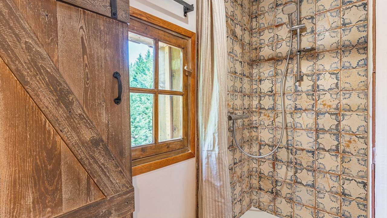 Photo of Bathroom in Trensacq