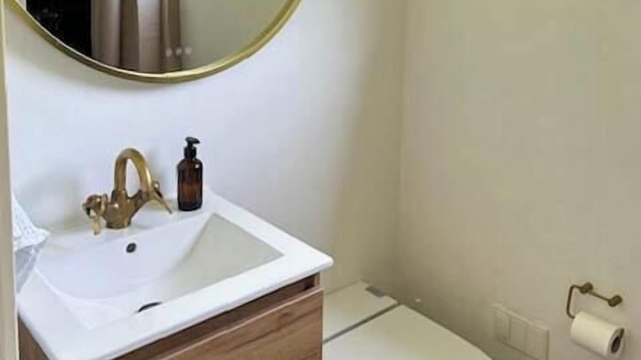 Photo of Bathroom in Beder Malling