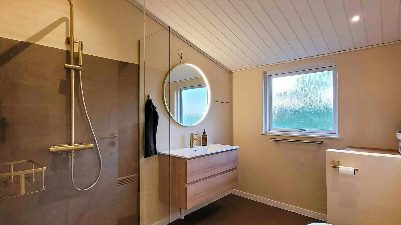 Photo of Bathroom in Helberskov