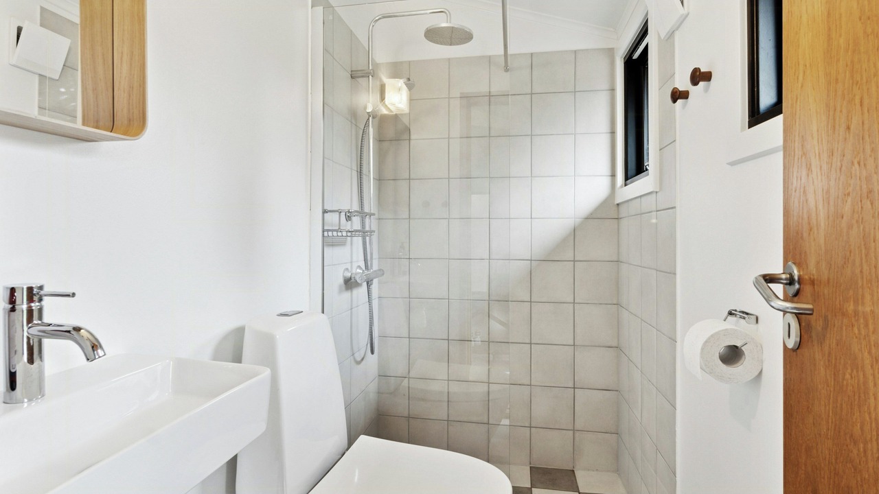 Photo of Bathroom in Follenslev