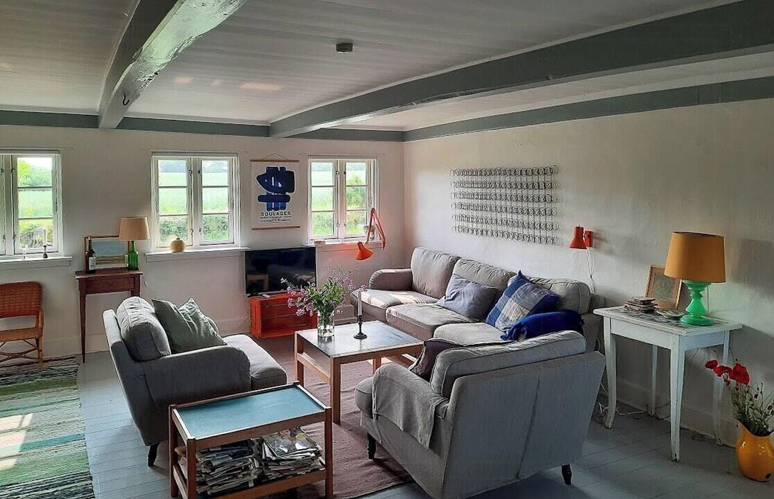 Photo of Livingroom in Humble