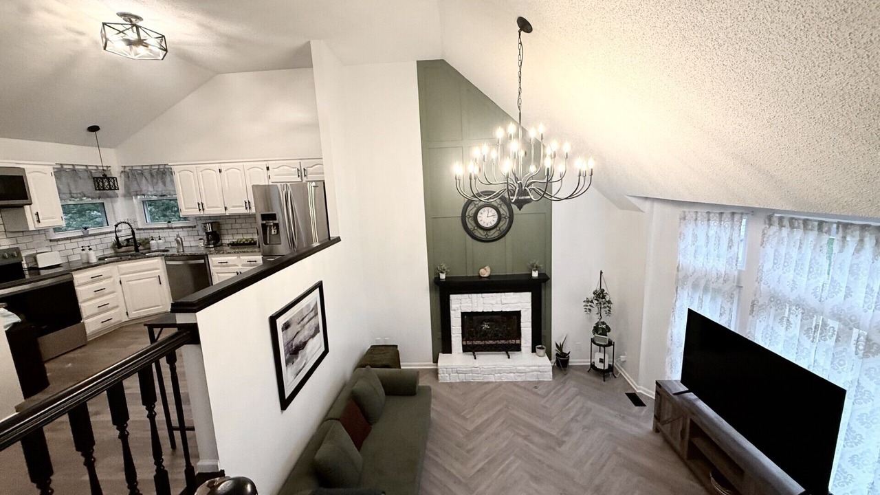 Photo of Livingroom in Overland Park