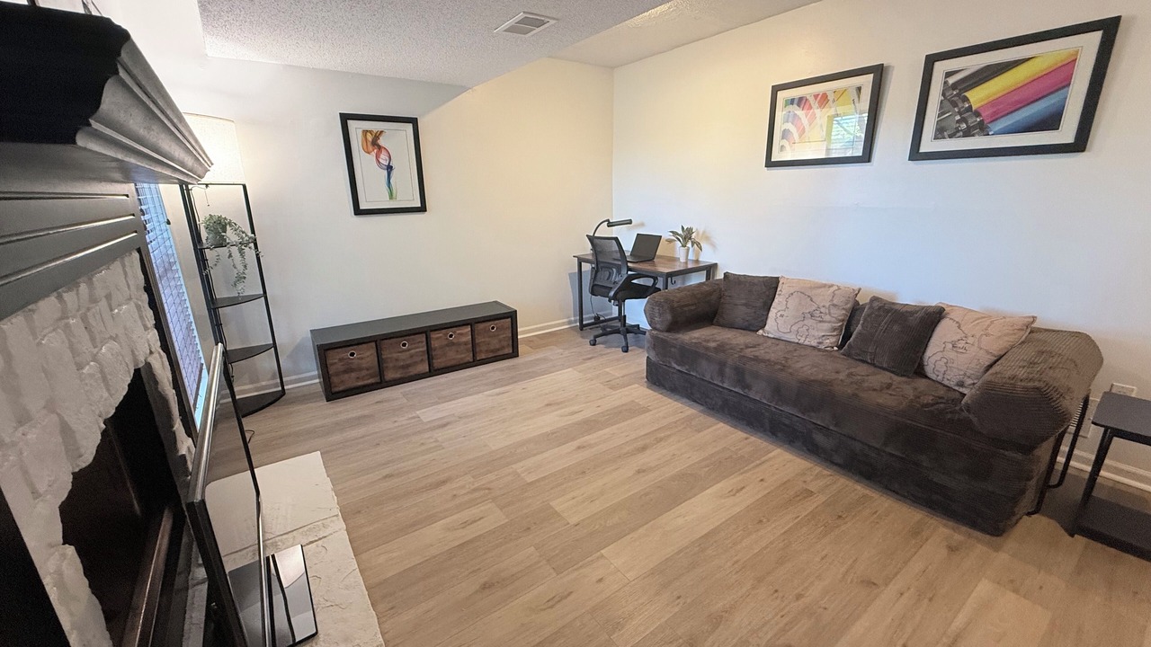 Photo of Livingroom in Overland Park