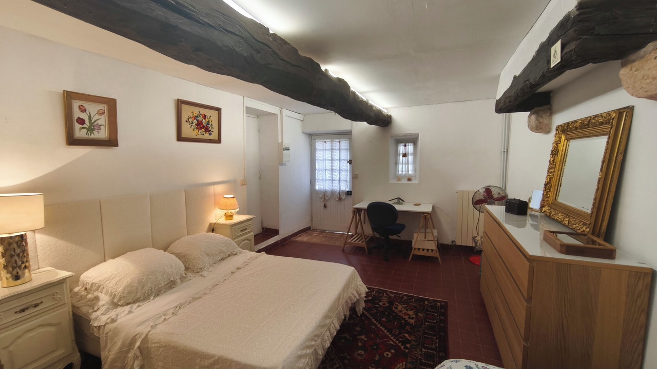Photo of Bedroom in Maigne