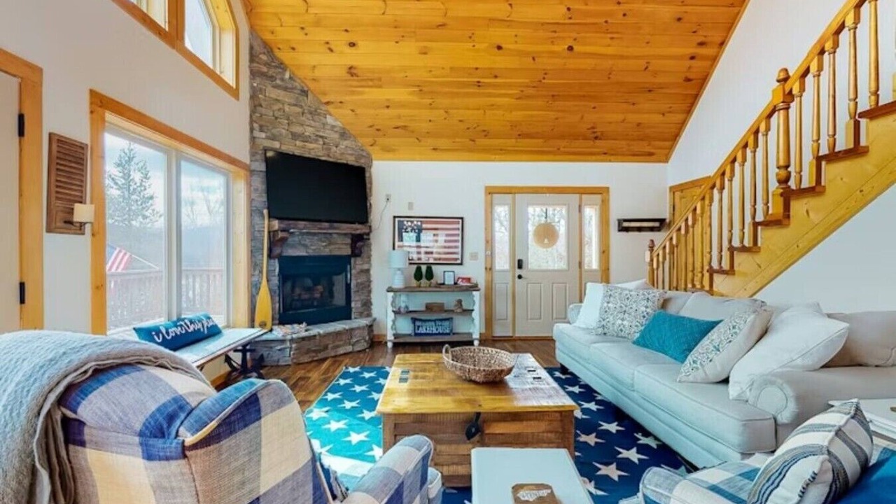 Photo of Livingroom in New Tazewell