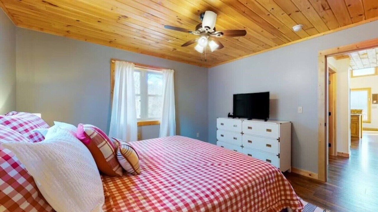 Photo of Bedroom in New Tazewell