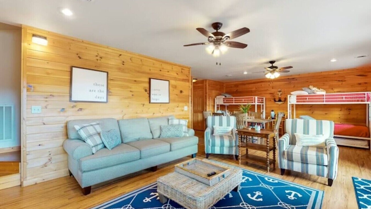 Photo of Livingroom in New Tazewell
