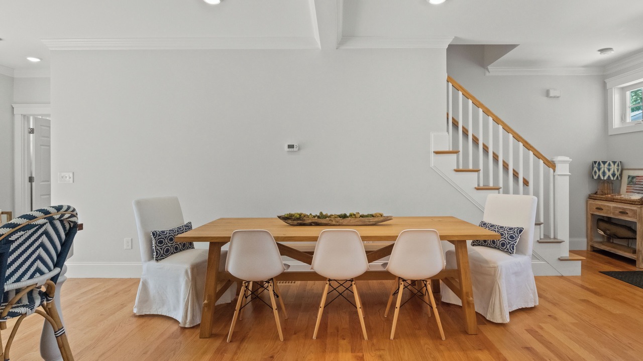 Photo of Livingroom in Popponesset