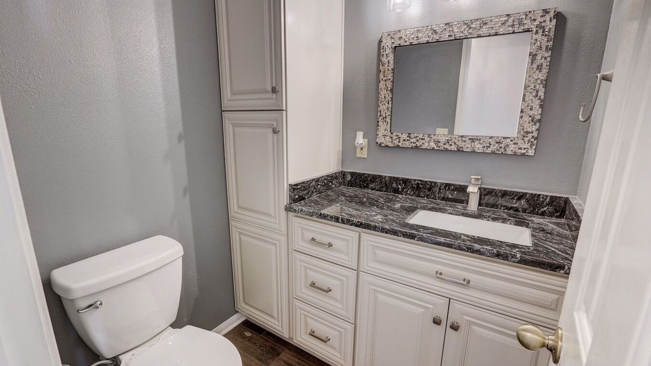Photo of Bathroom in South Shore Harbour