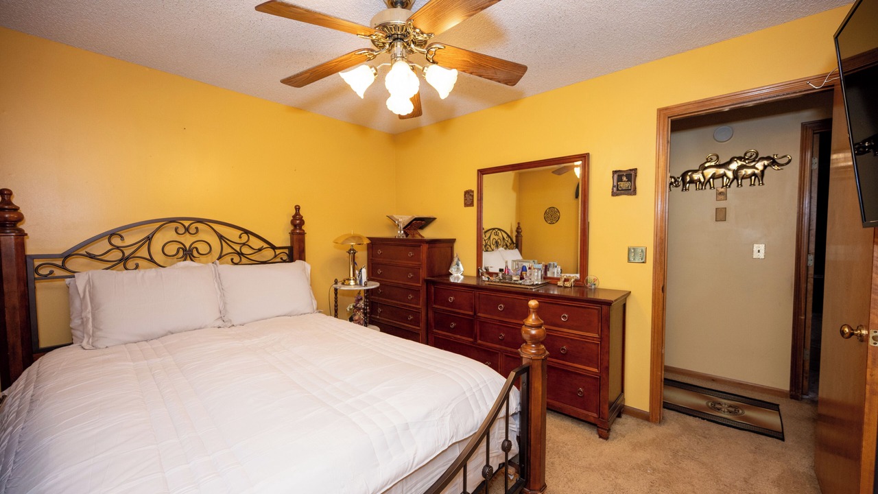 Photo of Bedroom in South Kansas City