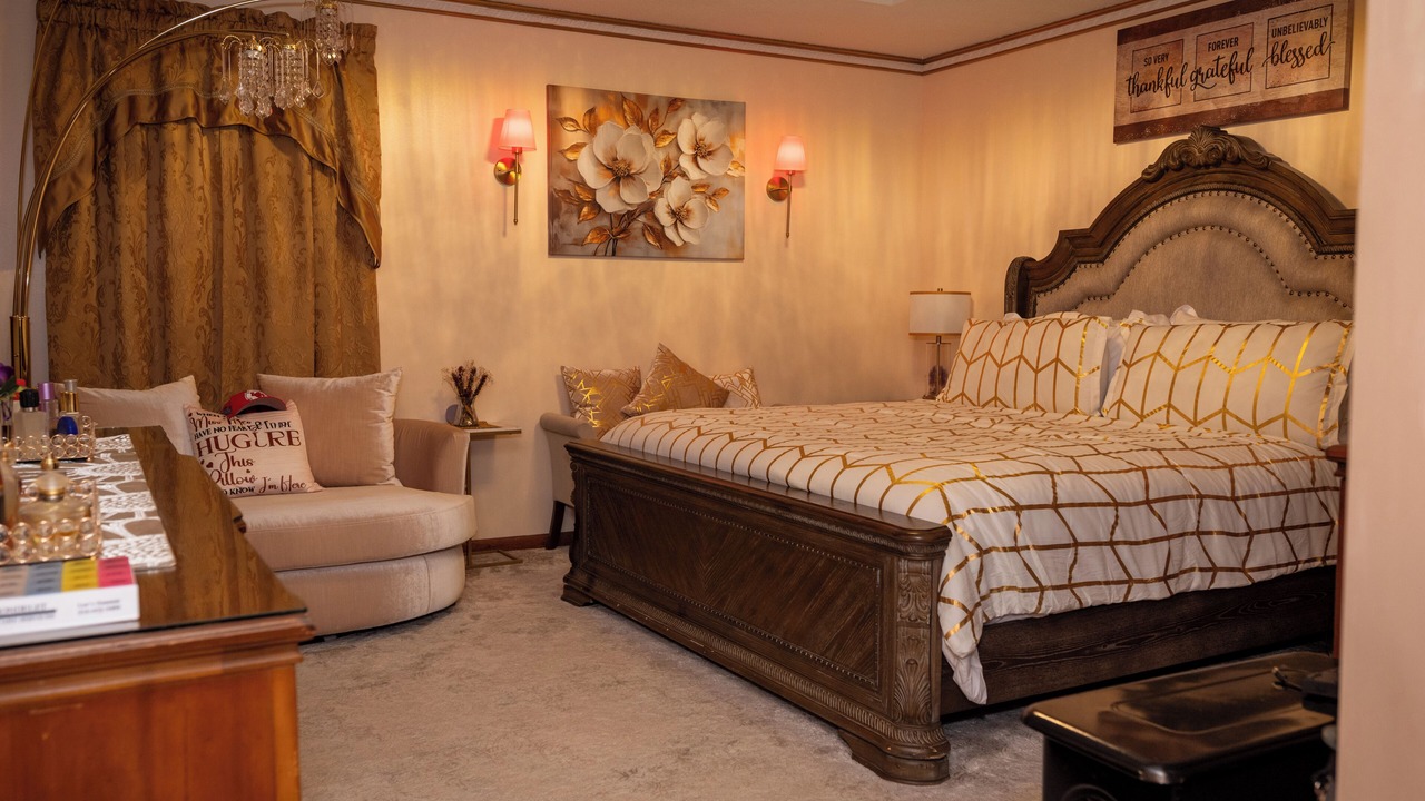 Photo of Bedroom in South Kansas City