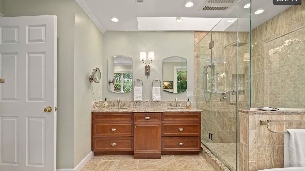Photo of Bathroom in Darnestown