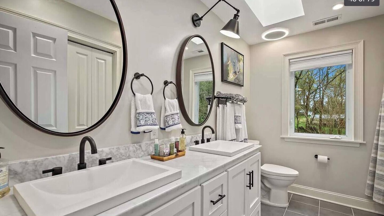 Photo of Bathroom in Darnestown