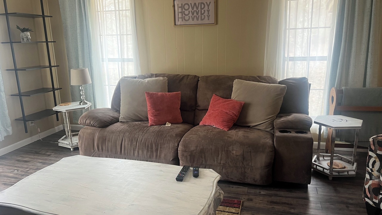Photo of Livingroom in Lawson
